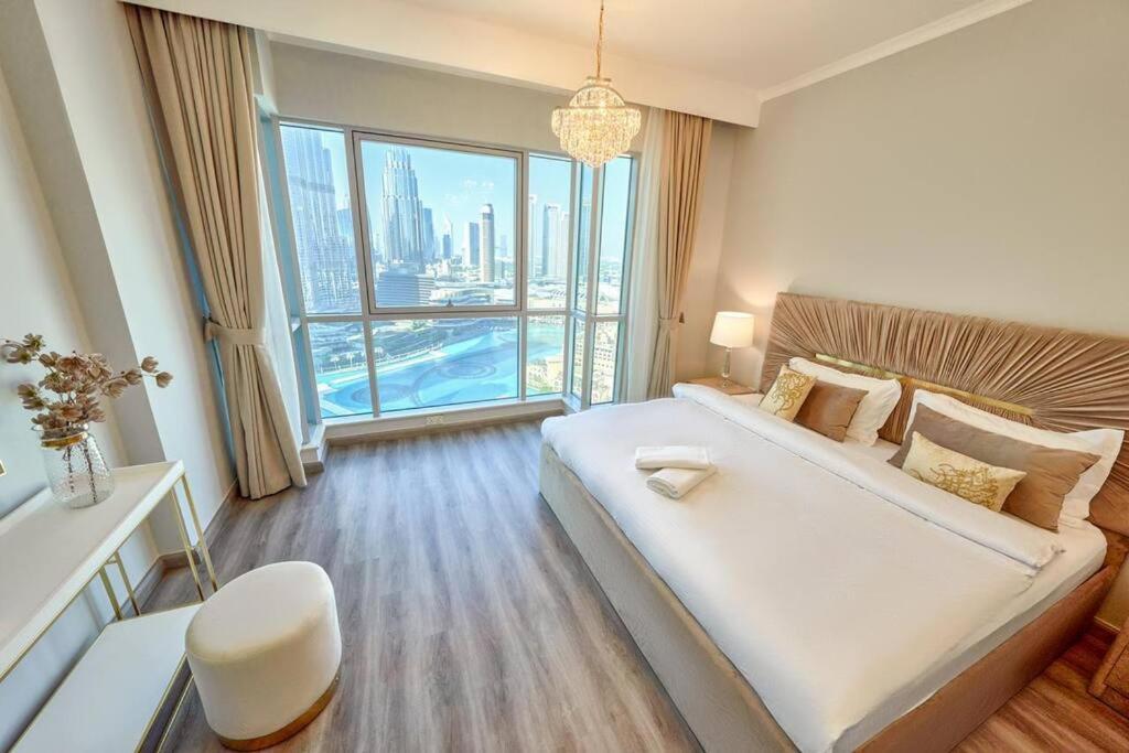 Ferienwohnung Magnificent Luxury 3Br With Amazing Burj & Fountain View Dubai Exterior foto
