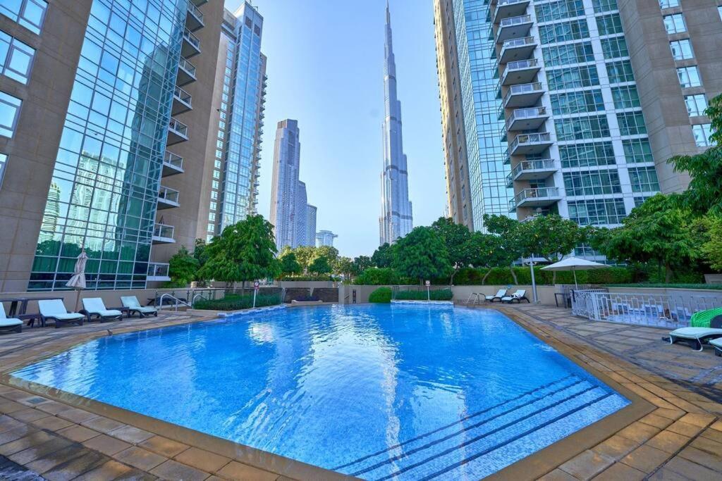 Ferienwohnung Magnificent Luxury 3Br With Amazing Burj & Fountain View Dubai Exterior foto
