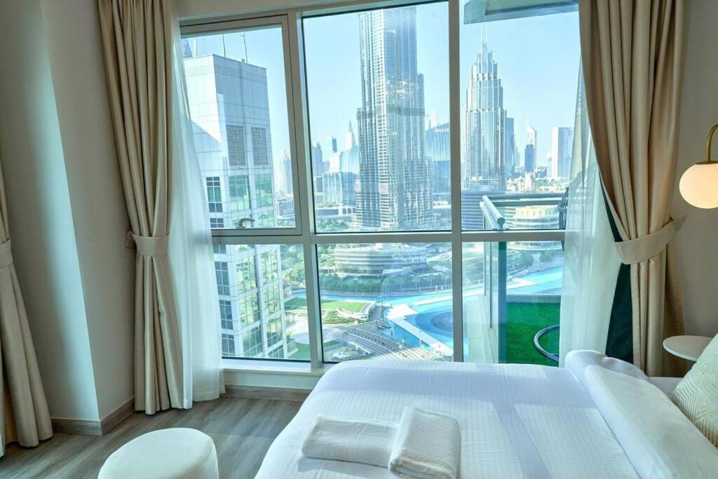 Ferienwohnung Magnificent Luxury 3Br With Amazing Burj & Fountain View Dubai Exterior foto