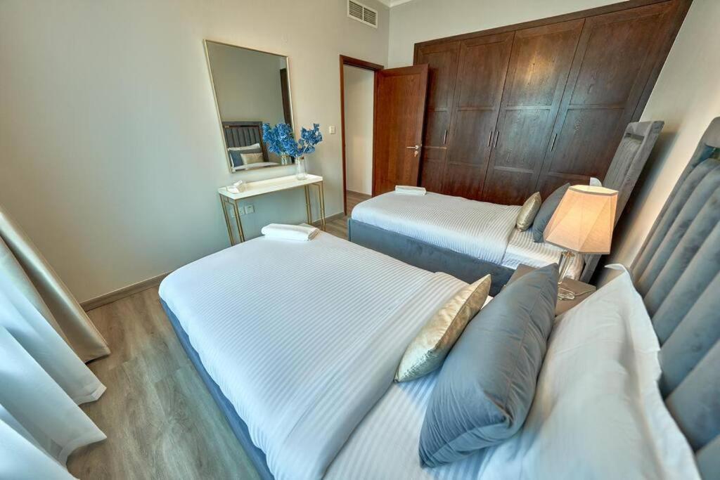 Ferienwohnung Magnificent Luxury 3Br With Amazing Burj & Fountain View Dubai Exterior foto